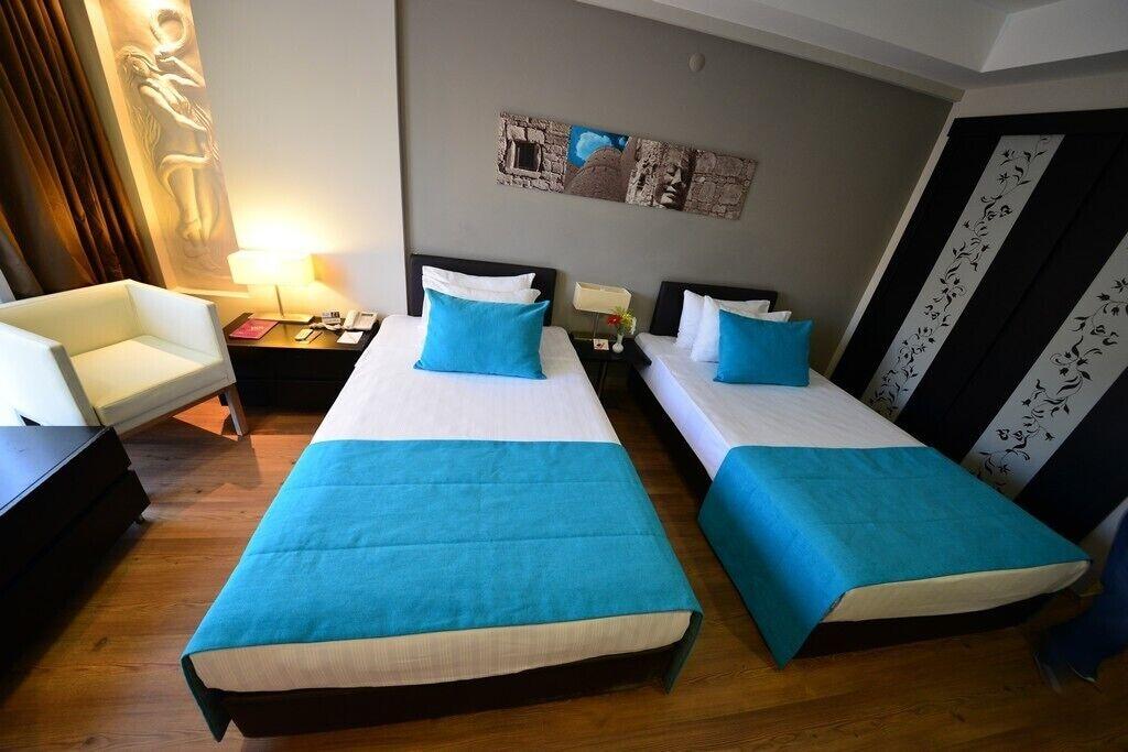 May Park Hotel İzmir Buitenkant foto