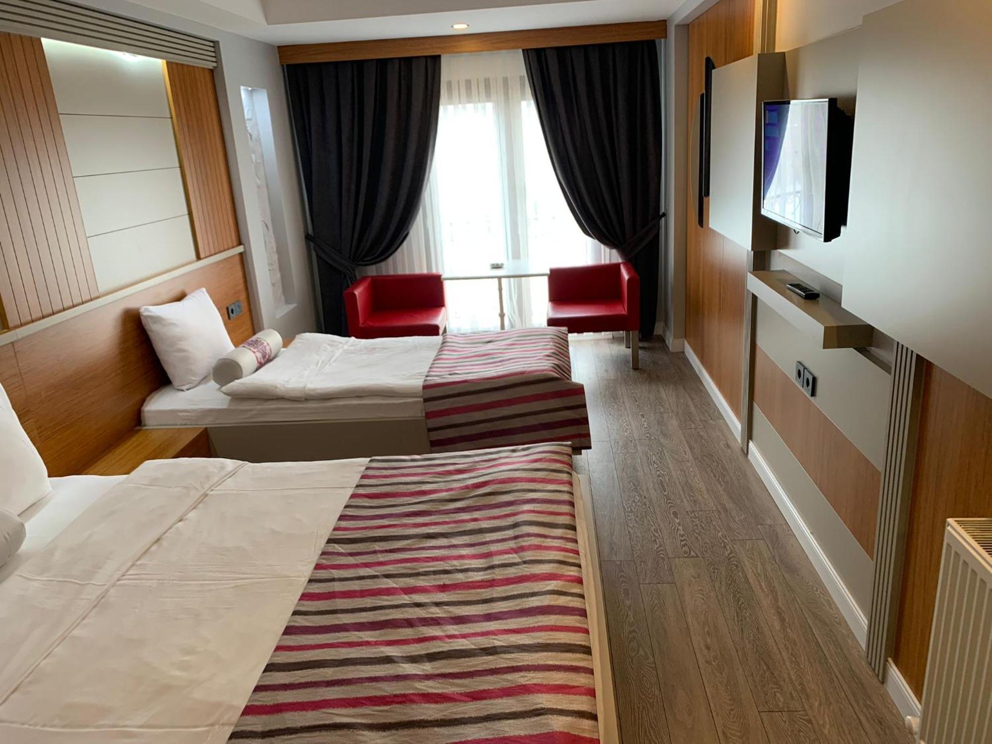 May Park Hotel İzmir Buitenkant foto