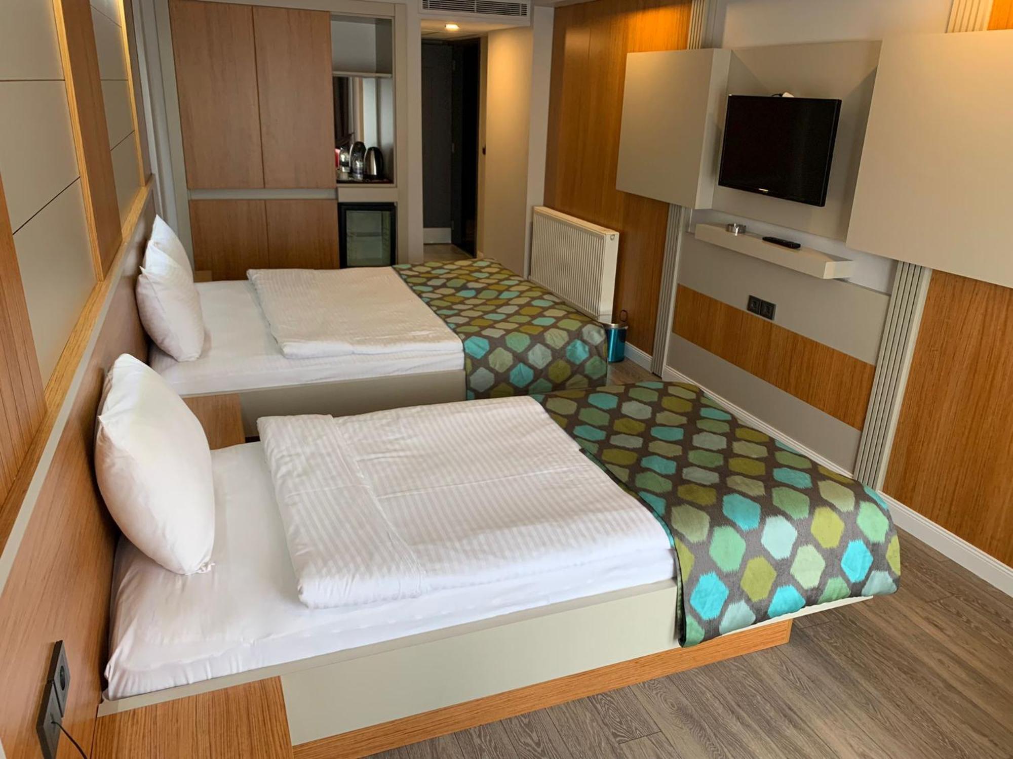 May Park Hotel İzmir Buitenkant foto