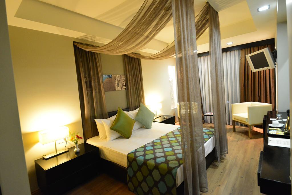 May Park Hotel İzmir Buitenkant foto
