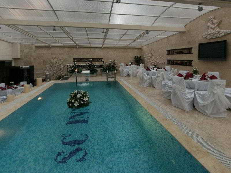 May Park Hotel İzmir Buitenkant foto