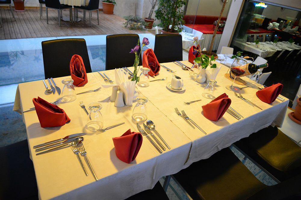 May Park Hotel İzmir Buitenkant foto