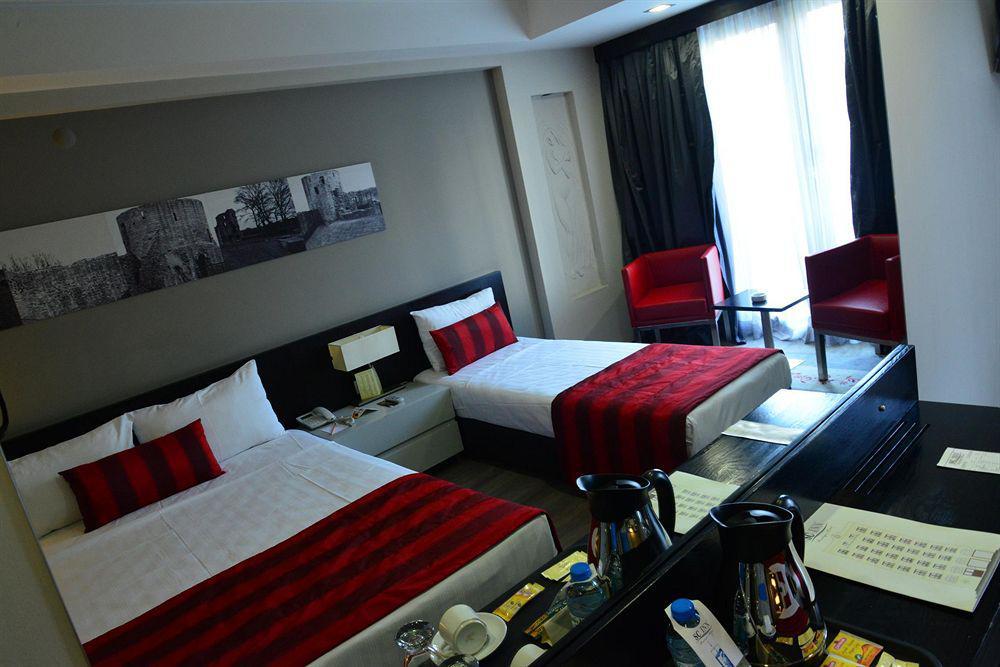 May Park Hotel İzmir Buitenkant foto
