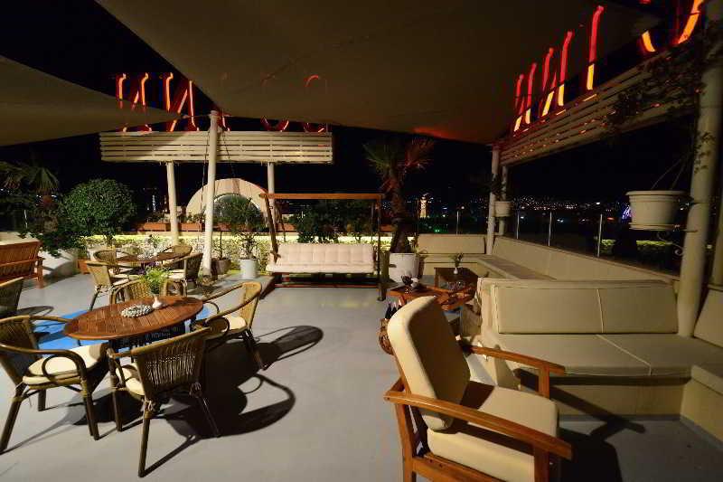 May Park Hotel İzmir Buitenkant foto